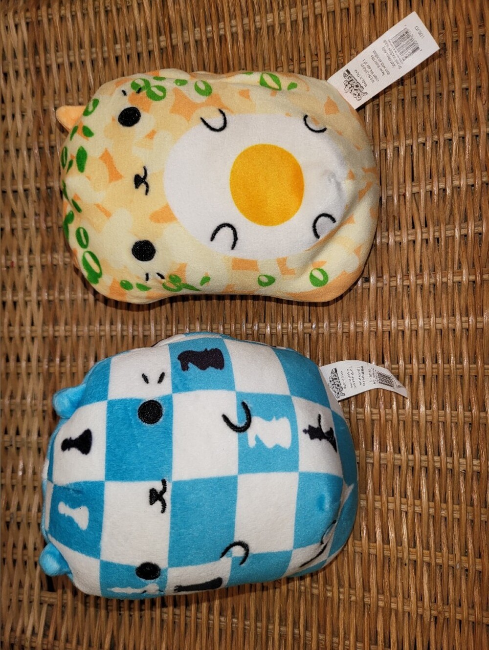 Cats Vs. Pickles 2 Pc Plush Bundle